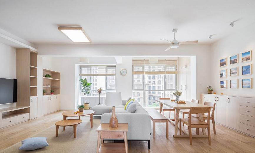 客廳裝修現(xiàn)代簡約風格_現(xiàn)代美式風格裝修圖片_現(xiàn)代風格裝修