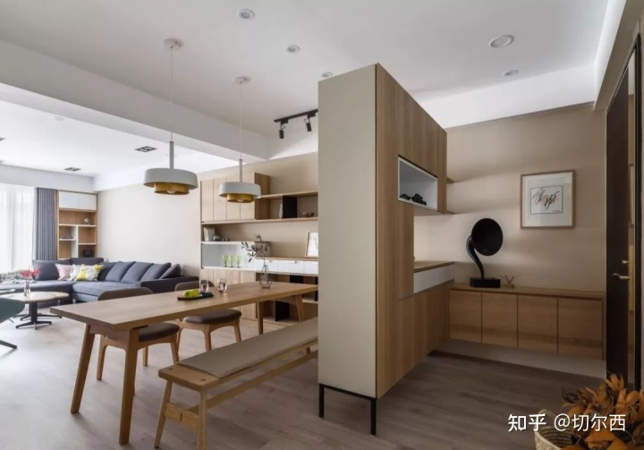 這樣設(shè)計玄關(guān)隔斷，即實用又美觀。