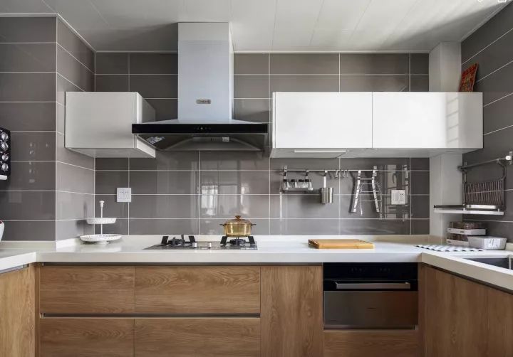 你家廚房想用什么色系？20多款效果圖供你參考！