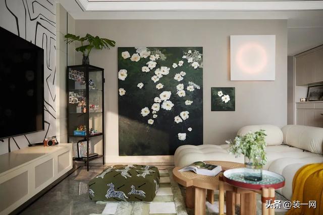 房屋浪漫布置圖片(95平米法式風(fēng)格裝修，輕奢浪漫居所，姐妹們的夢想小家)(圖3)