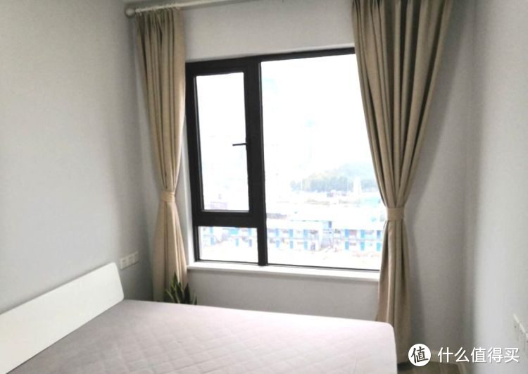 剛完工的新房，硬裝15萬設(shè)計(jì)成現(xiàn)代簡(jiǎn)約風(fēng)格，看一眼都是享受