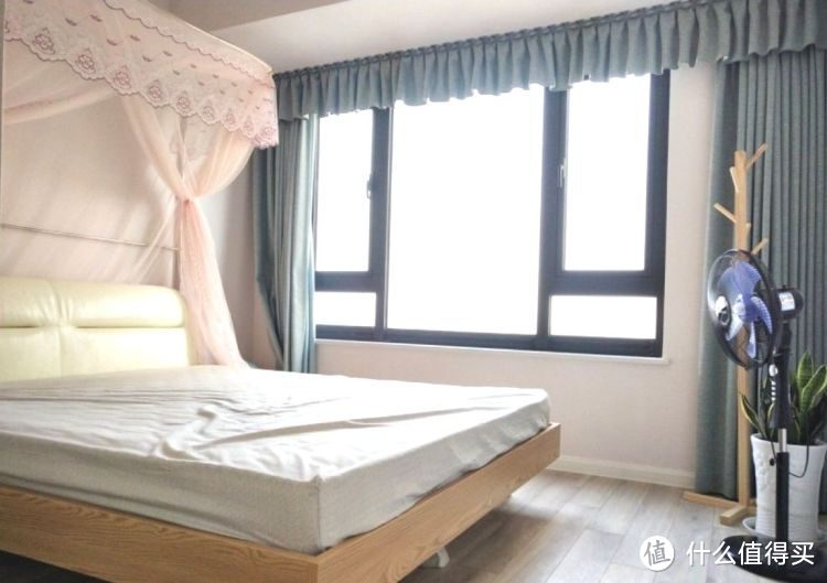 剛完工的新房，硬裝15萬設(shè)計(jì)成現(xiàn)代簡(jiǎn)約風(fēng)格，看一眼都是享受