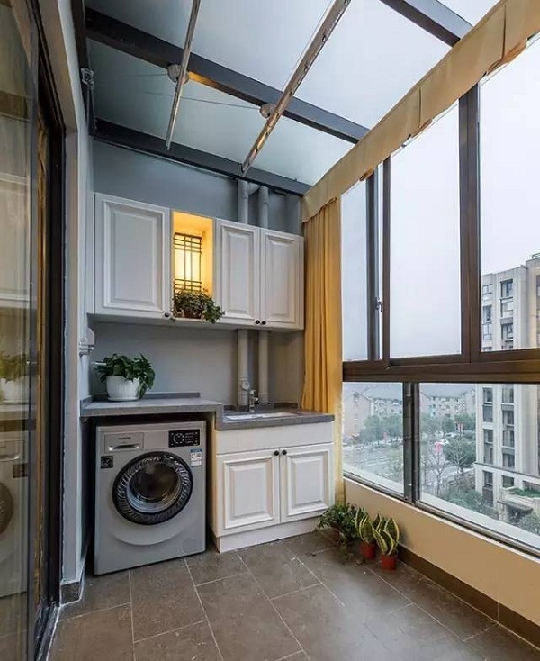 洗衣機(jī)柜子陽臺(tái)裝修_陽臺(tái)柜子裝修效果圖_現(xiàn)代簡(jiǎn)約陽臺(tái)柜子裝修效果圖