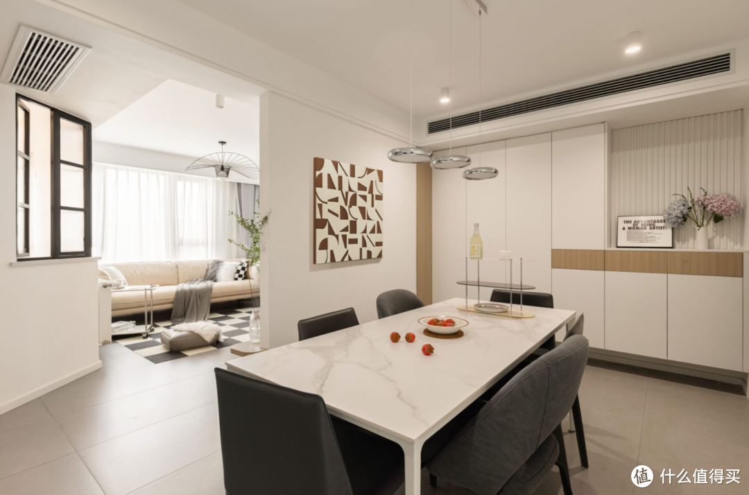 兩室改三室，單衛(wèi)改雙衛(wèi)，她家布局，說是“神設(shè)計(jì)”都不為過