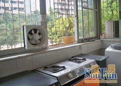 帶生活陽(yáng)臺(tái)的廚房裝修效果圖_陽(yáng)臺(tái)廚房裝修效果圖_廚房3平米陽(yáng)臺(tái)裝修效果圖
