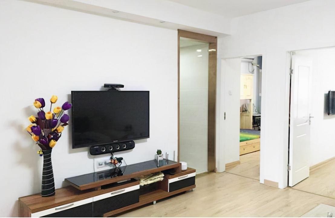 老公不顧家人反對(duì)，硬要把陽臺(tái)改成廚房，完工后鄰居都跳起來了