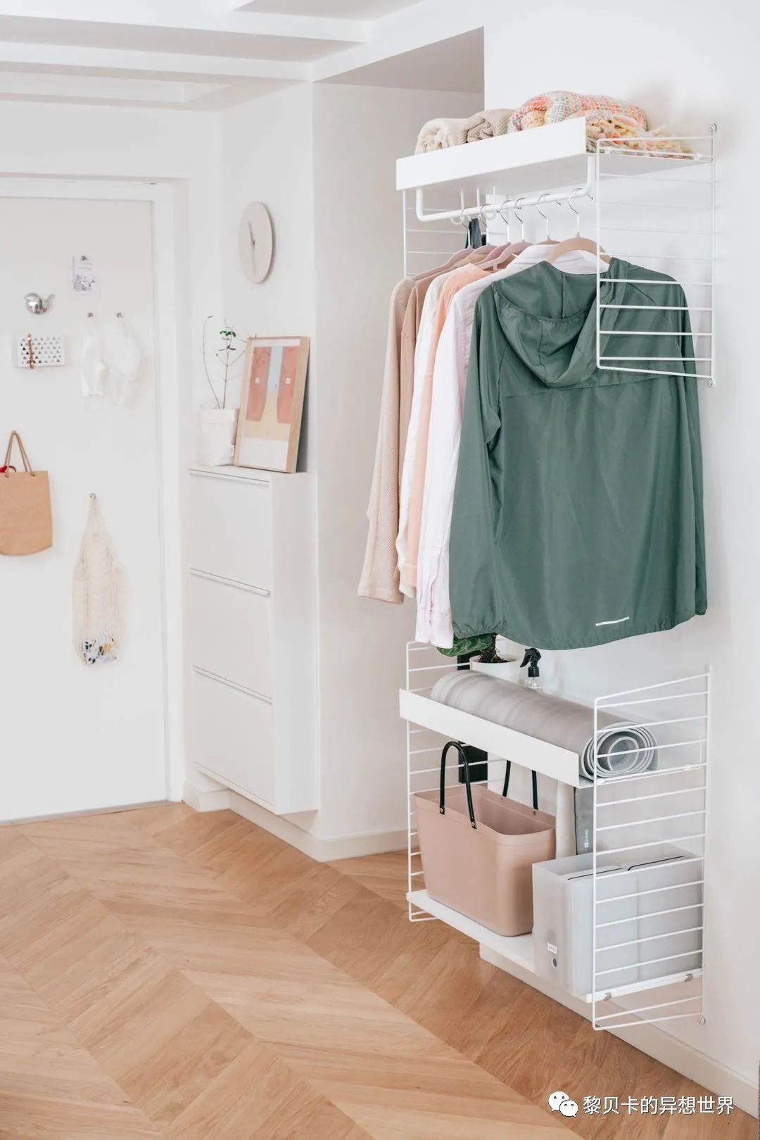 內(nèi)衣實體店裝修風(fēng)格圖_內(nèi)衣店裝修圖_內(nèi)衣飾品店裝修圖片