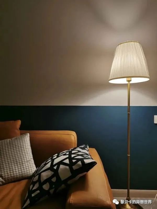 內(nèi)衣飾品店裝修圖片_內(nèi)衣店裝修圖_內(nèi)衣實體店裝修風(fēng)格圖