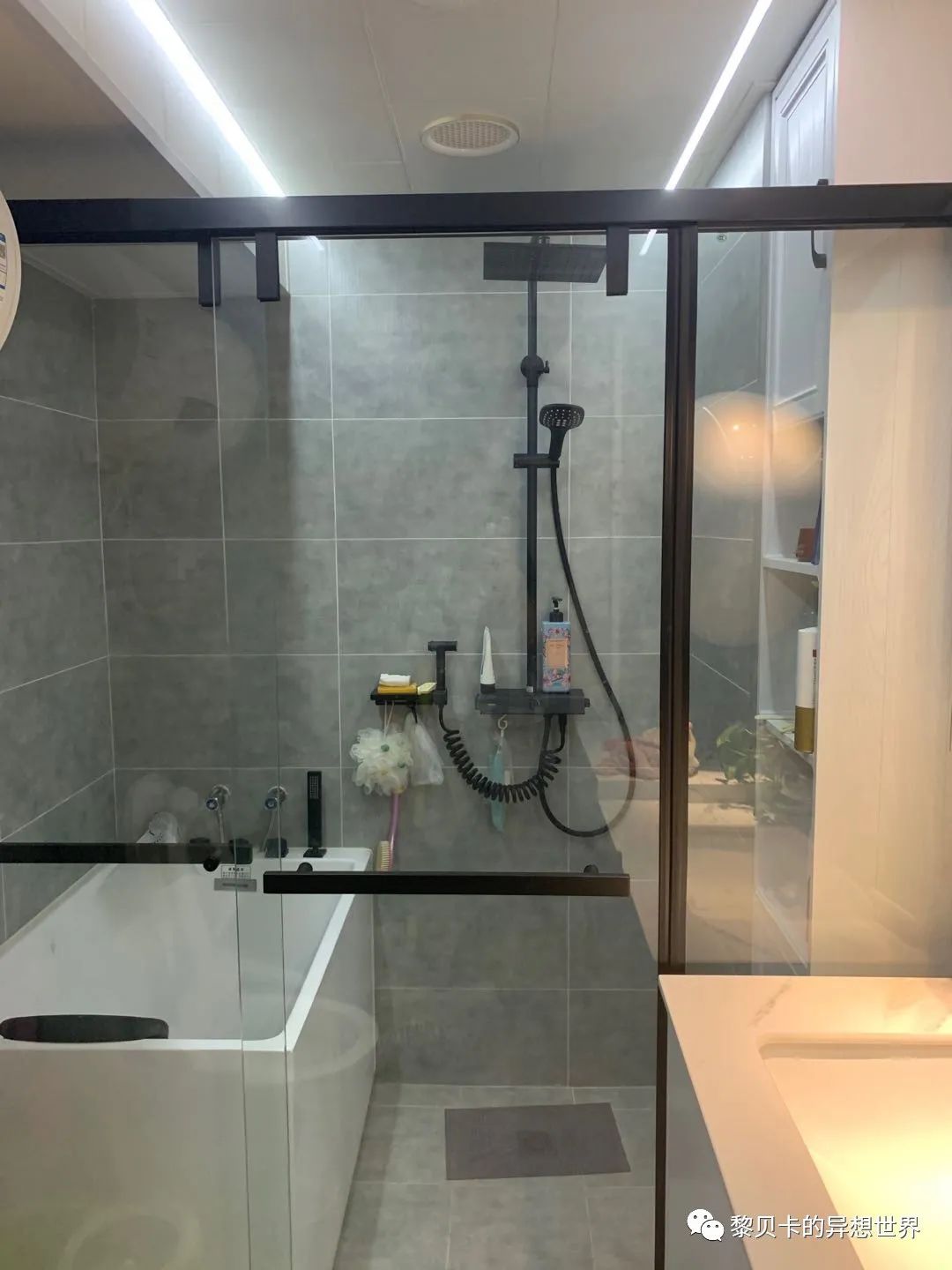 內(nèi)衣飾品店裝修圖片_內(nèi)衣實體店裝修風(fēng)格圖_內(nèi)衣店裝修圖