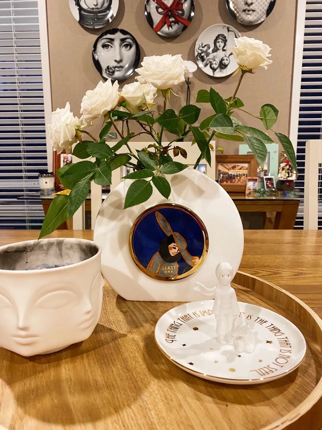 內(nèi)衣飾品店裝修圖片_內(nèi)衣實體店裝修風(fēng)格圖_內(nèi)衣店裝修圖