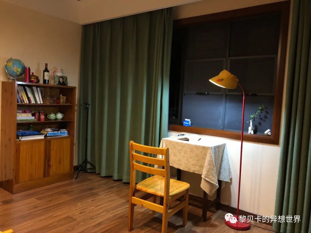 內(nèi)衣店裝修圖_內(nèi)衣飾品店裝修圖片_內(nèi)衣實體店裝修風(fēng)格圖