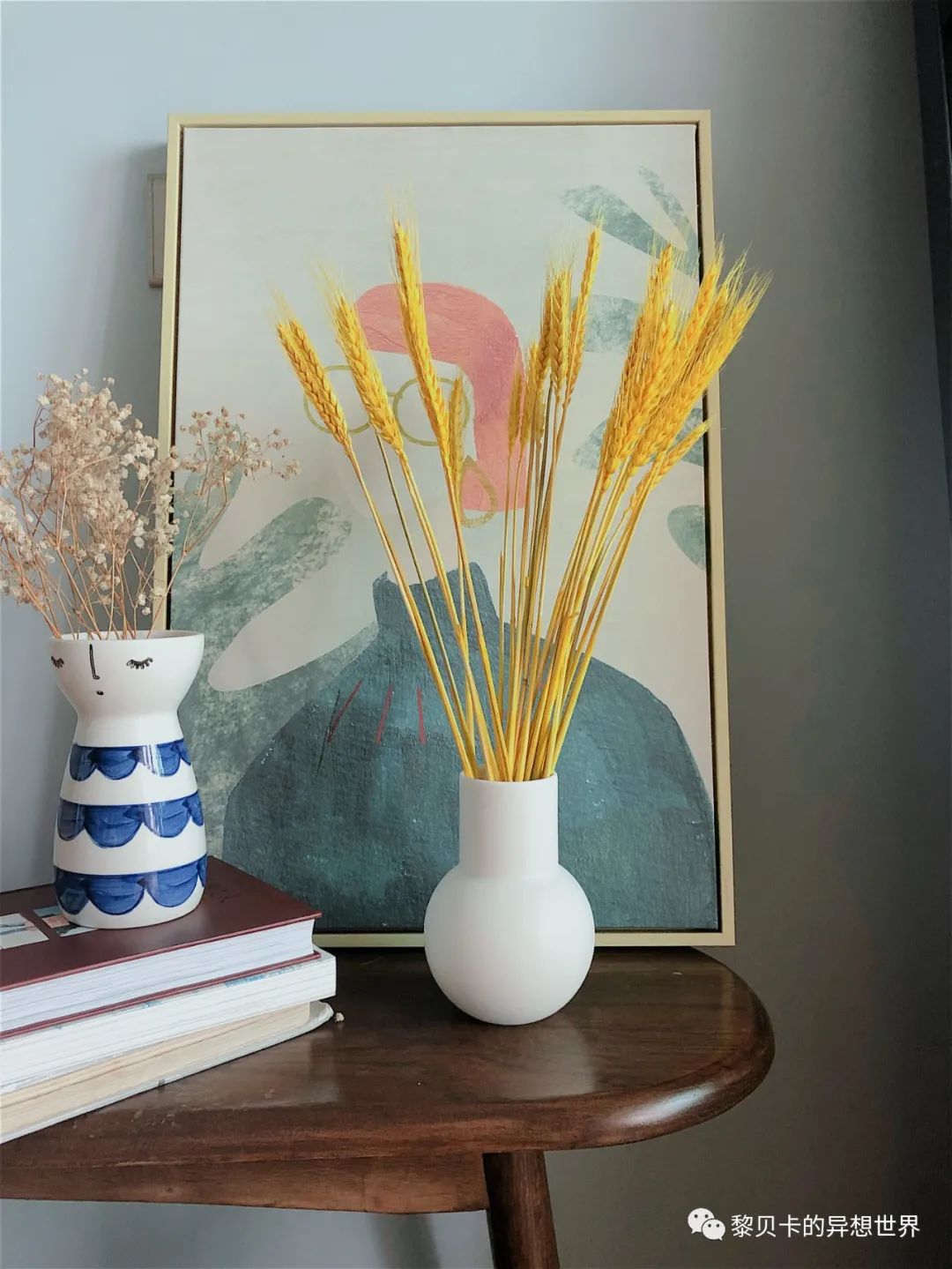 內(nèi)衣實體店裝修風(fēng)格圖_內(nèi)衣店裝修圖_內(nèi)衣飾品店裝修圖片