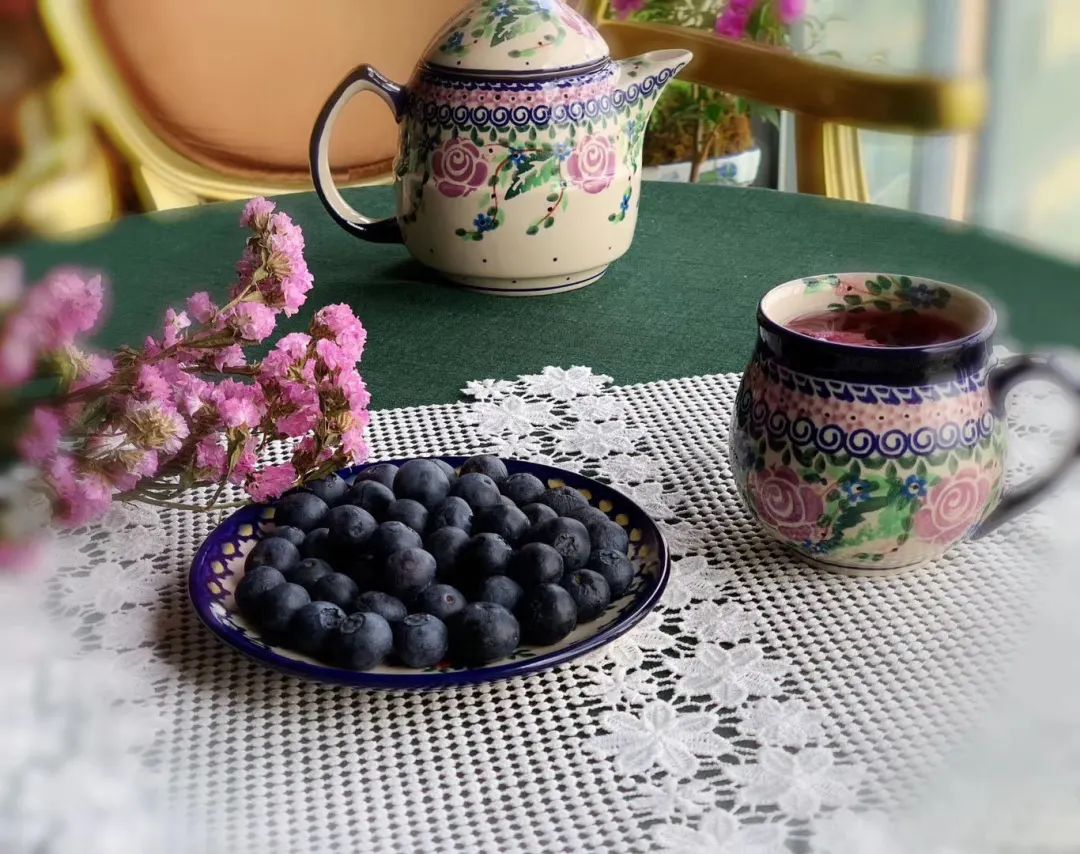 內(nèi)衣店裝修圖_內(nèi)衣飾品店裝修圖片_內(nèi)衣實體店裝修風(fēng)格圖