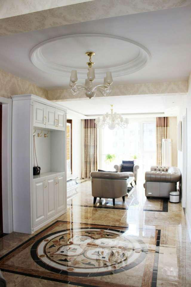 歐式風(fēng)情三居室，恰當(dāng)?shù)纳萑A盡顯家的溫馨