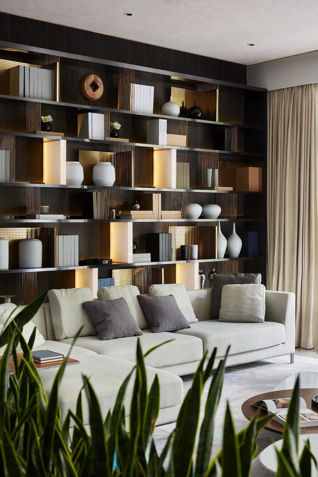 現(xiàn)代時尚裝修效果圖_現(xiàn)代簡歐風格裝修效果_客廳裝修效果現(xiàn)代