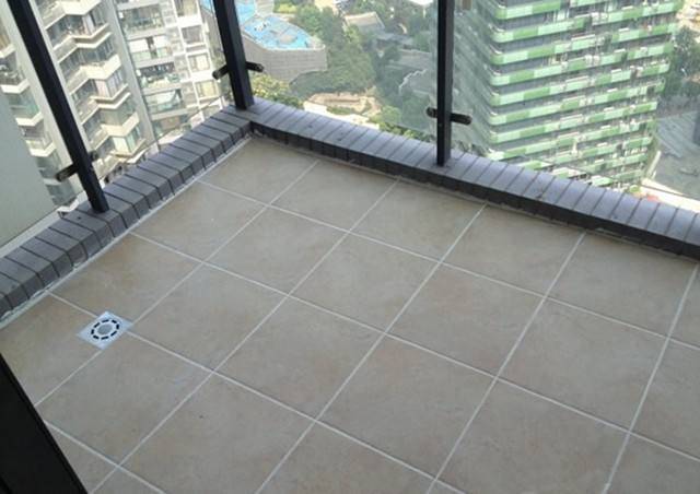 裝修陽臺(tái)時(shí)，陽臺(tái)瓷磚選擇、鋪貼方法、裝修效果圖一覽