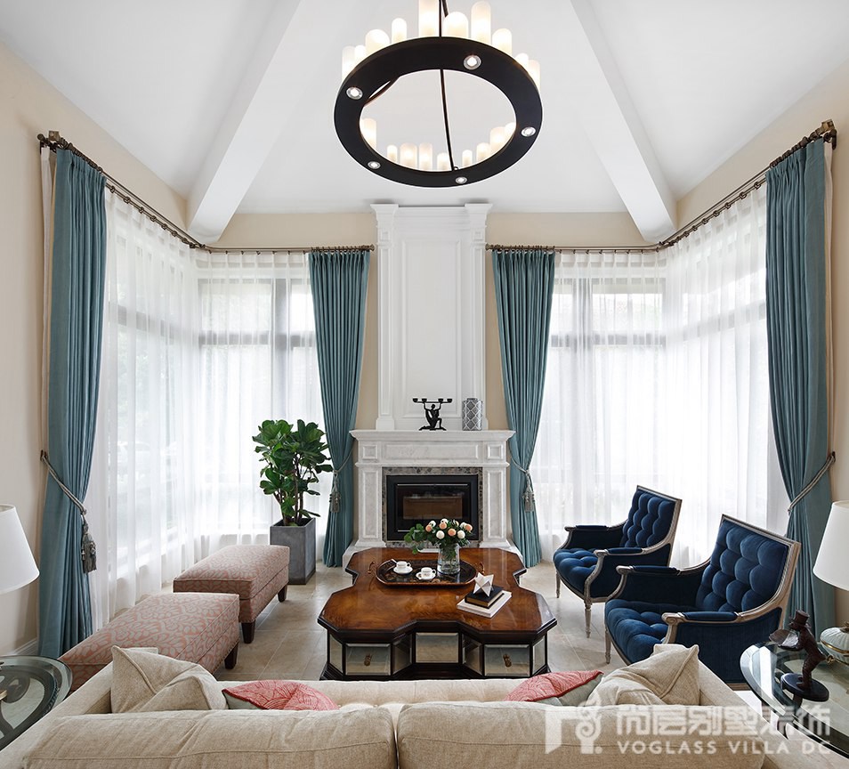 客廳窗簾裝修效果圖一方美墅，處處怡然美式經(jīng)典客廳設計圖片賞析