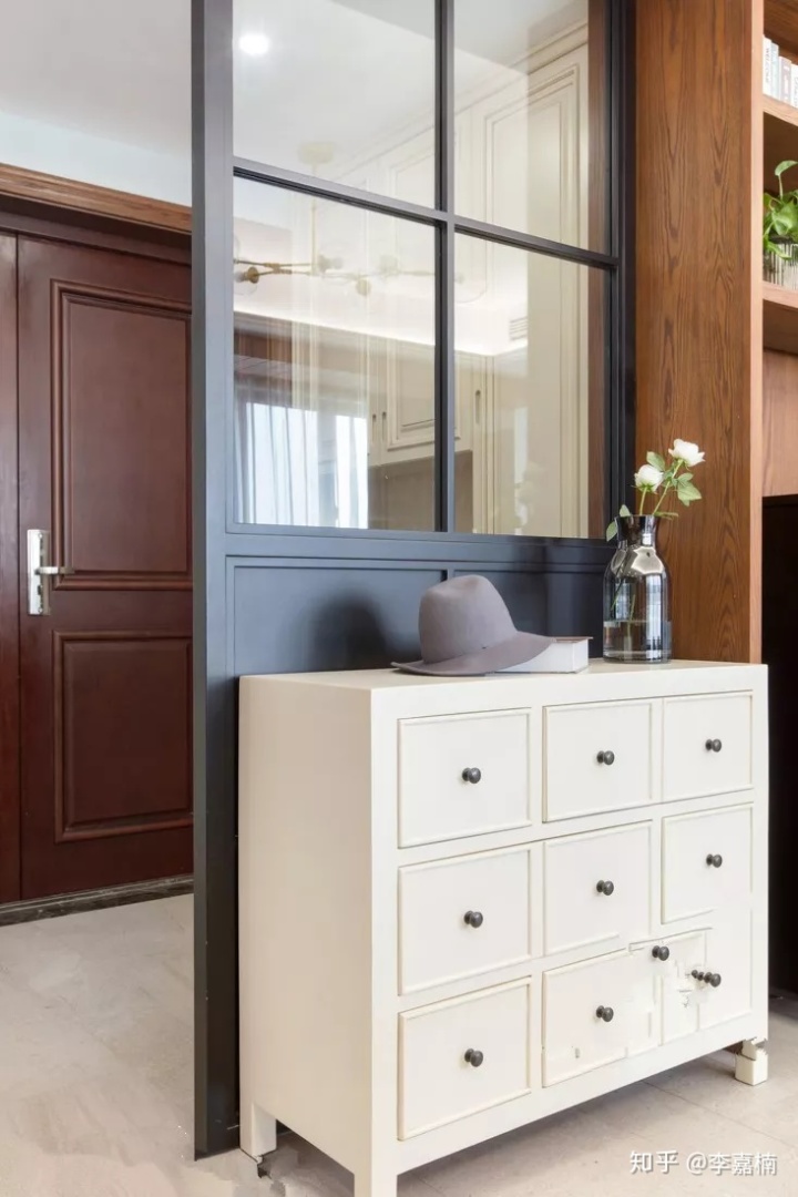 進門鞋柜玄關裝修效果圖_小玄關鞋柜裝修效果圖_玄關鞋柜裝修效果圖