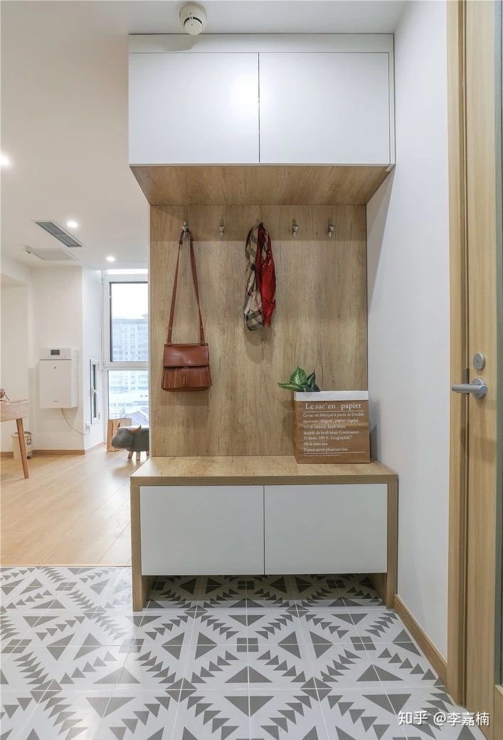 玄關鞋柜裝修效果圖_小玄關鞋柜裝修效果圖_進門鞋柜玄關裝修效果圖