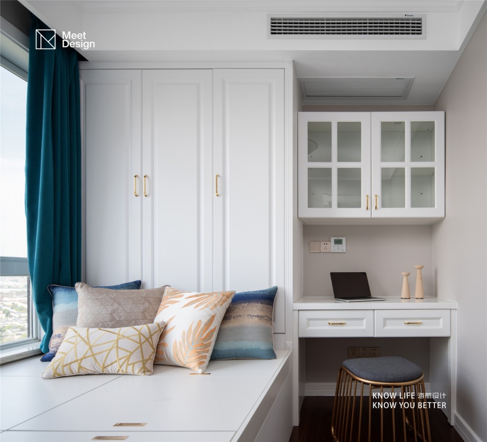 功能區(qū)木地板裝修效果圖優(yōu)雅歐式，帶你探秘融化在奶油里歐式豪華功能區(qū)設(shè)計圖片賞析