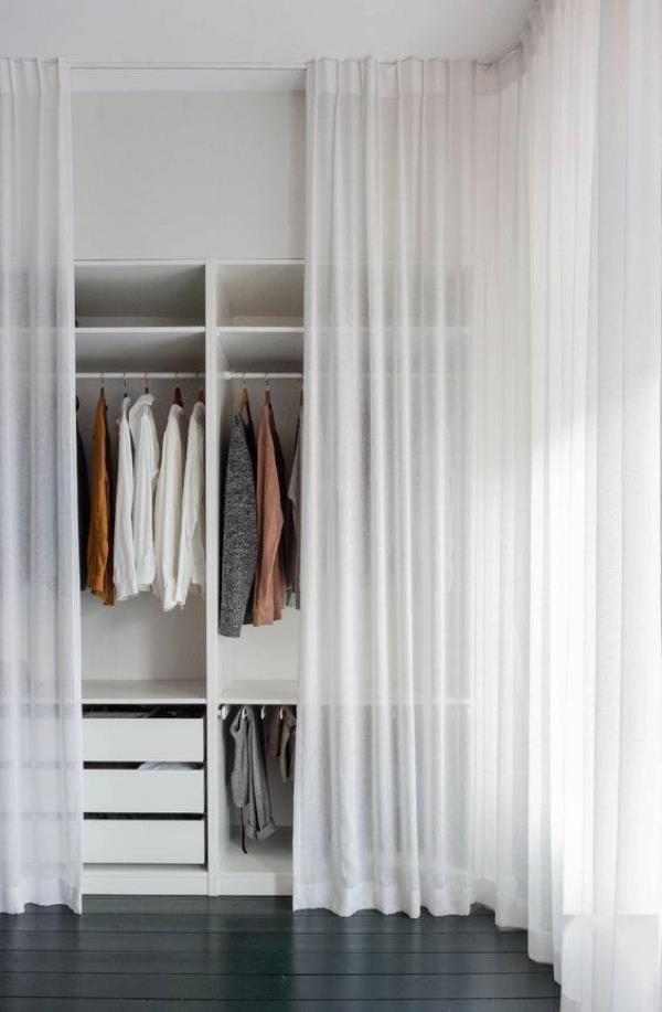 三亞裝修公司：小戶型房子裝修，臥室墻上挖三個壁櫥！