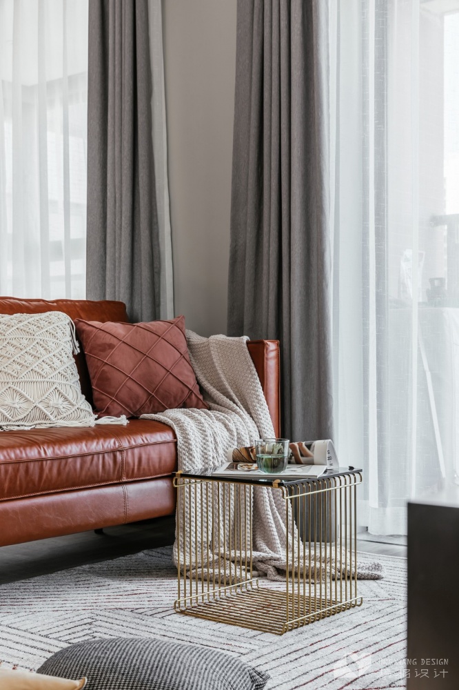 臥室床裝修效果圖打通2套小公寓，獲得舒適的生活北歐極簡臥室設計圖片賞析