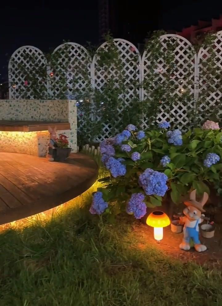 都說一樓不能要，我多花10萬買了一樓帶院，改造成花園后人人羨慕