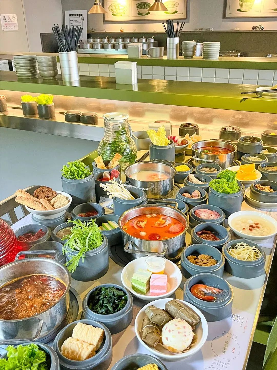 時尚火鍋店裝修_炫轉(zhuǎn)時尚火鍋?zhàn)灾?世購店)怎么樣_時尚童裝店裝修效果圖